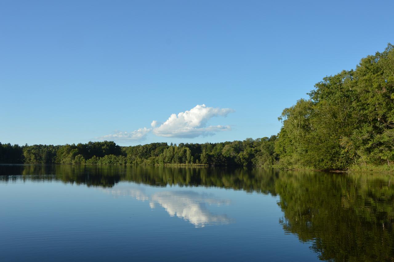 Les Etangs De Taysse Otel Espagnac Dış mekan fotoğraf